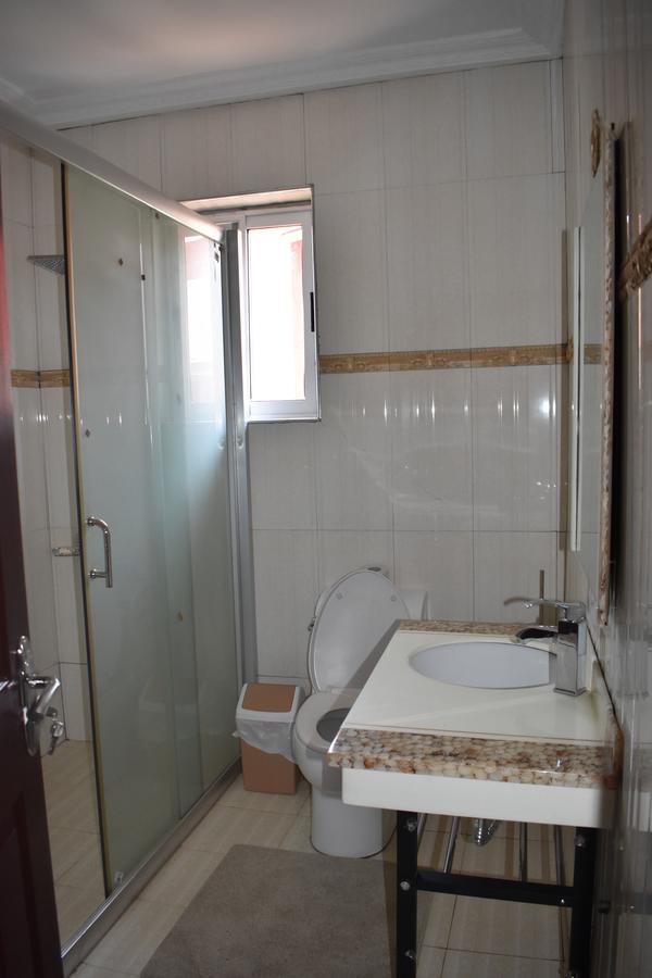 Cascade Hotel Lapaz Экстерьер фото